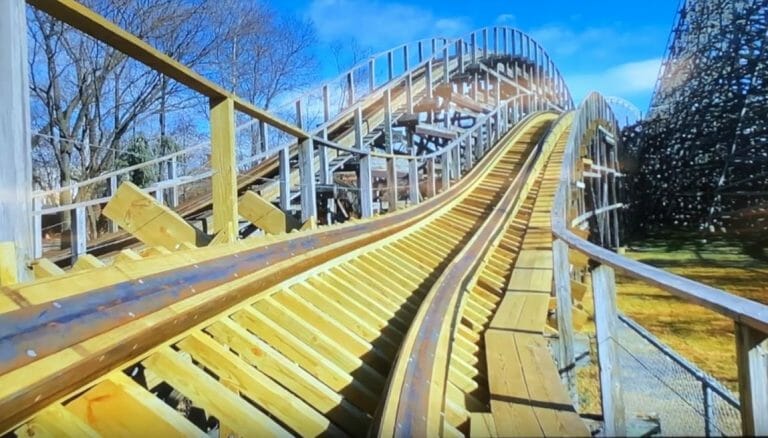 Kentucky Kingdom Off-Season Tour – King Louie’s Winter Walk-Thru