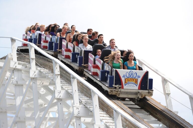 New Policy For Teens Under The Age of 16 At Elitch Gardens