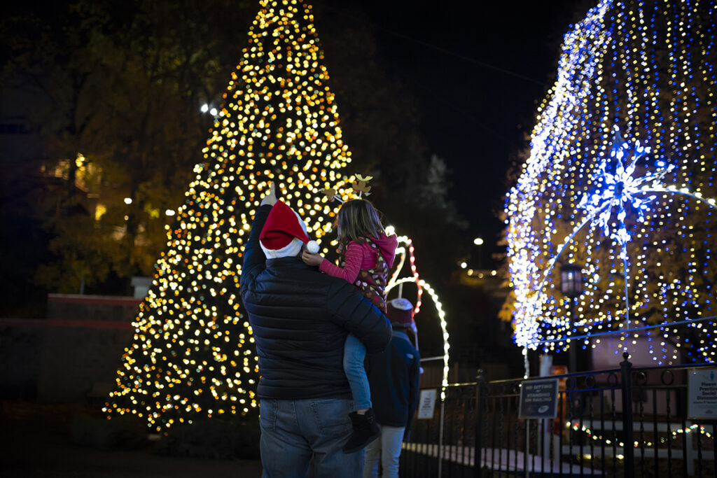Pa Christmas Fair Hershey 2022 Hershey Park Kicks Off The Holidays With Christmas Candylane And Sweet  Lights – Coaster Nation