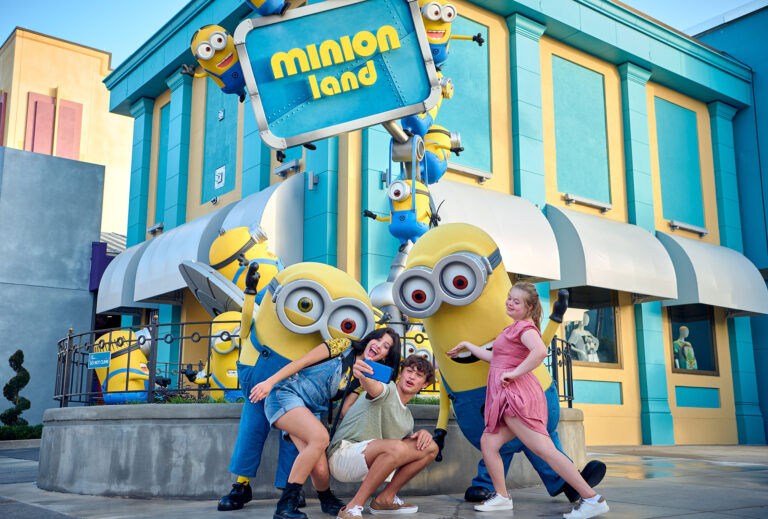 Minion Land and Villain-Con Minion Blast Now Open at Universal Studios Orlando