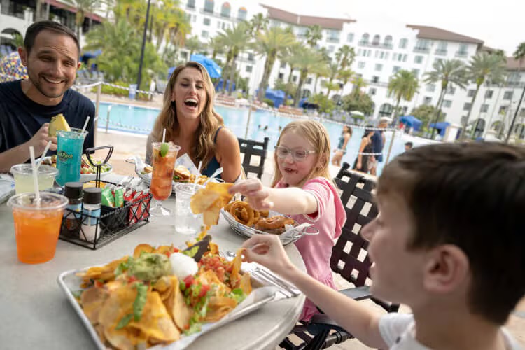 Universal Orlando Unveils New Vacation Package with Dining Credit up to $1,000